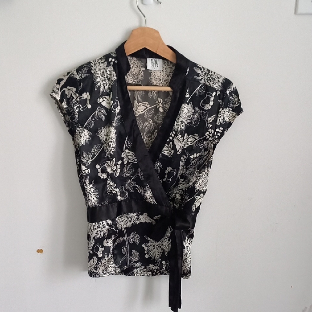 Black and White Wrap Blouse with Cap Sleeves and Mandarin Collar